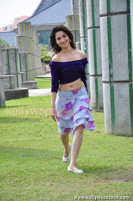 Sexy Tamanna Stills In Venghai Movie