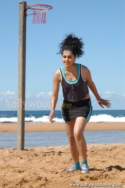 Sexy Tapsee Pictures