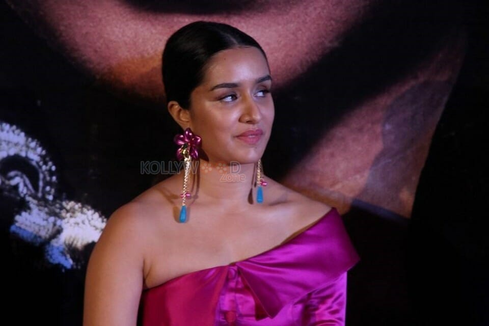 Shraddha Kapoor At Haseena Parkar Trailer Launch Photos