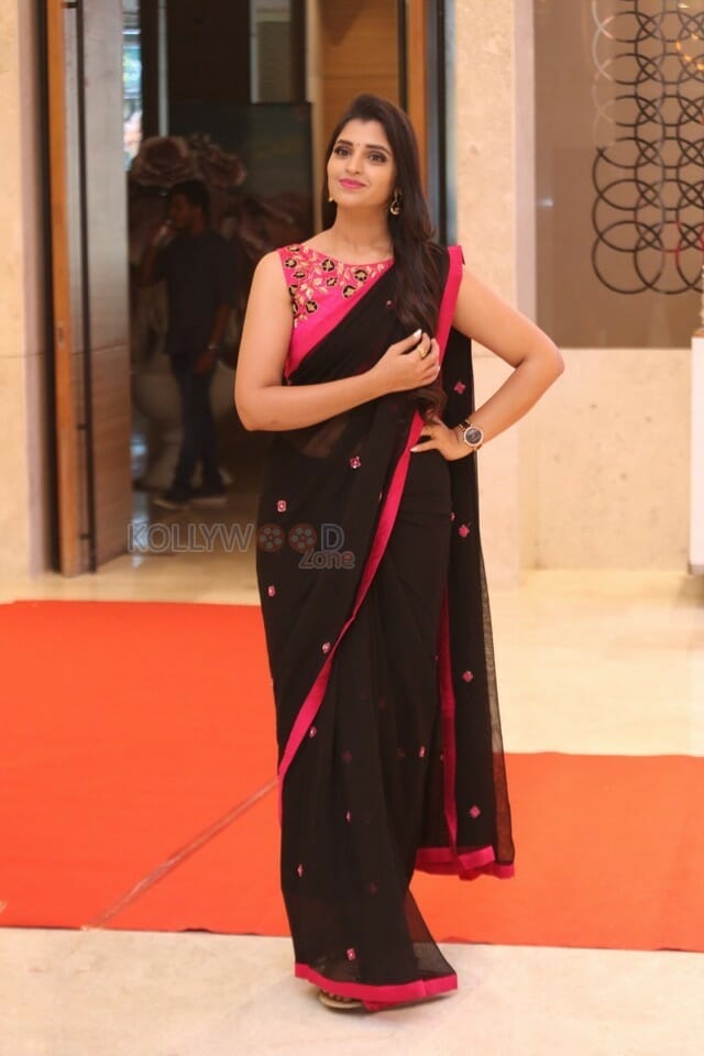 Shyamala At Next Enti Pre release Event Pictures