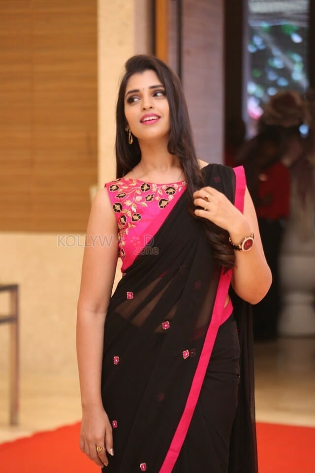 Shyamala At Next Enti Pre release Event Pictures