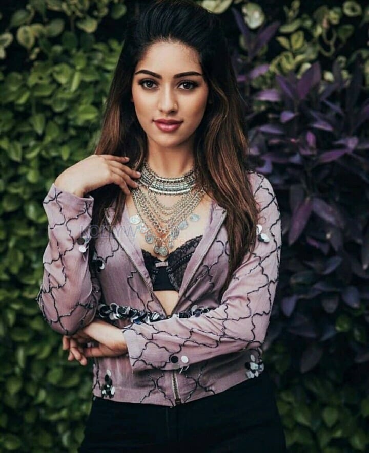 Sizzling Beauty Anu Emmanuel Photo Shoot Pictures