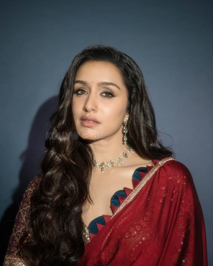 Sizzling Shraddha Kapoor in a Red Maroon Satin Sequin Saree with a V Neckline Embroidered Blouse Photos 02