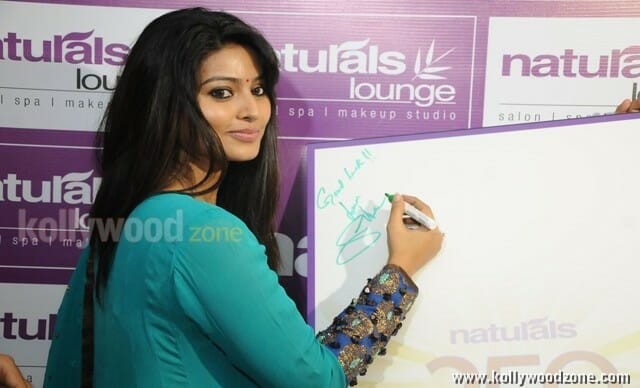 Sneha At Naturals Th Salon Launch Photos