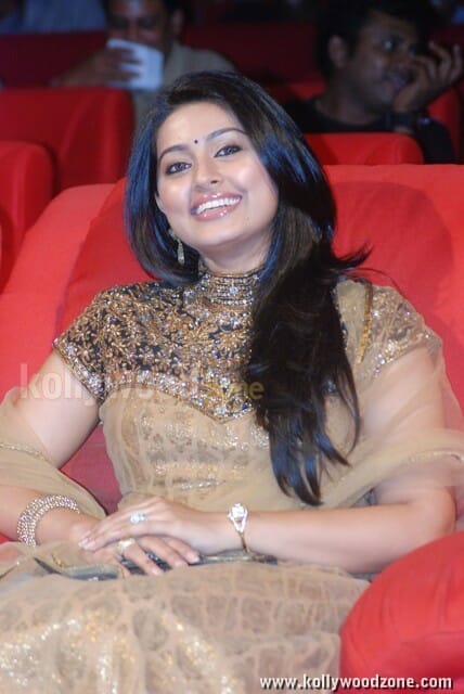 Sneha At Tamil Women Entertainers Awards Photos