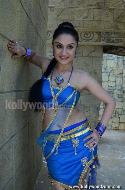 Sonia Agarwal Hot Sexy Pictures