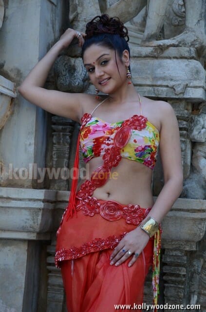 Sonia Agarwal Hot Sexy Pictures