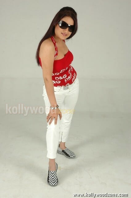 Sonia Agarwal Latest Pictures