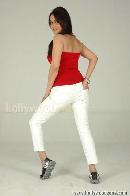 Sonia Agarwal Latest Pictures