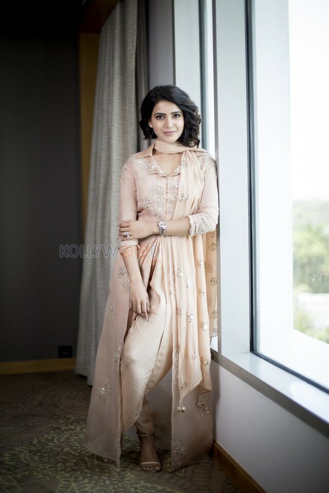 South Actress Samantha Akkineni Photoshoot Pictures