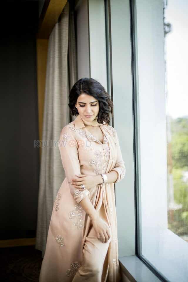 South Actress Samantha Akkineni Photoshoot Pictures 04