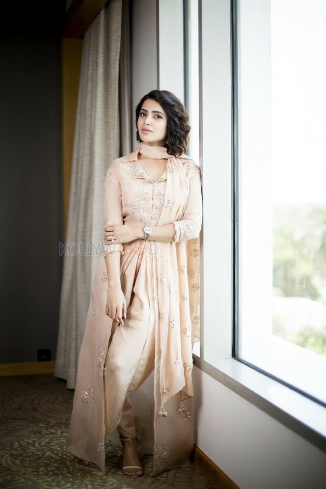 South Actress Samantha Akkineni Photoshoot Pictures