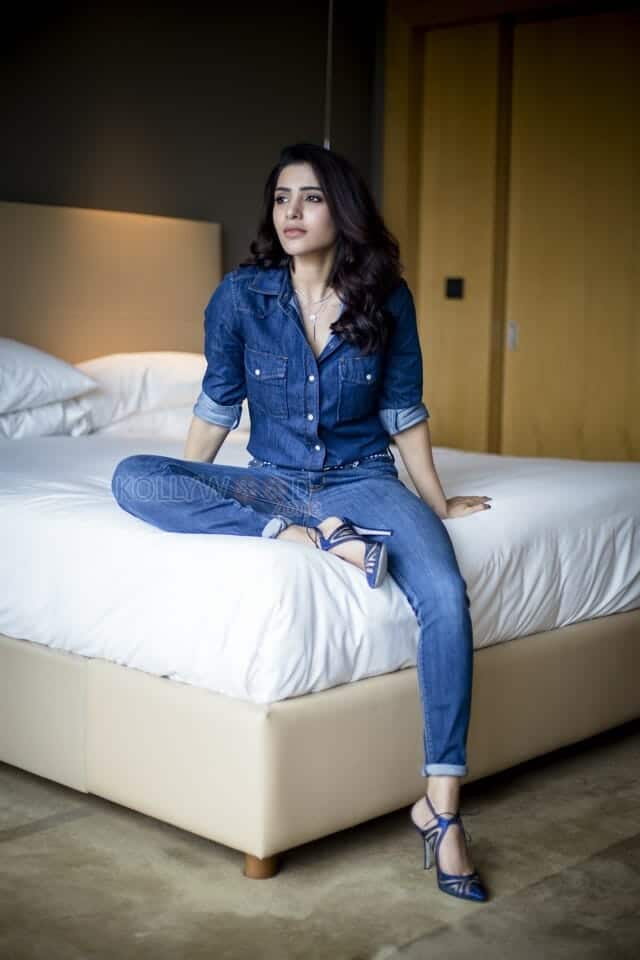 South Actress Samantha Akkineni Photoshoot Pictures 13