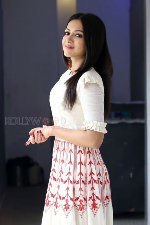 South Indian Actress Catherine Tresa Photoshoot Pictures