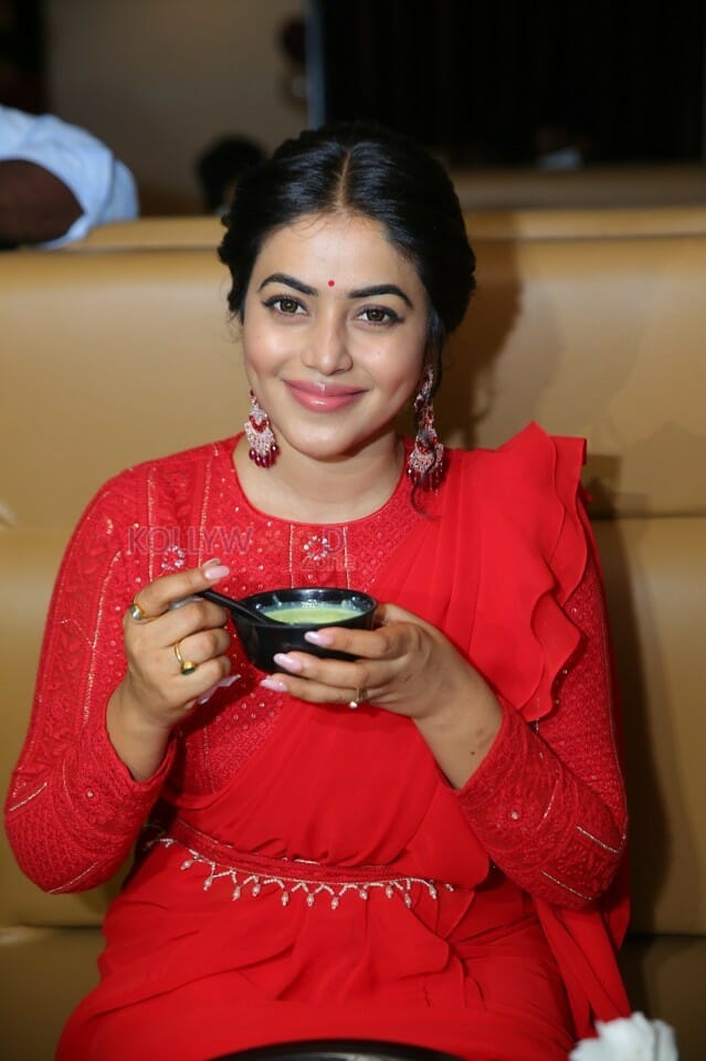 South Indian Actress Poorna Inaugurated Gismat Arabic Mandi Restaurant ...