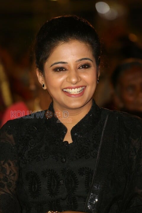 South Indian Actress Priyamani New Pictures