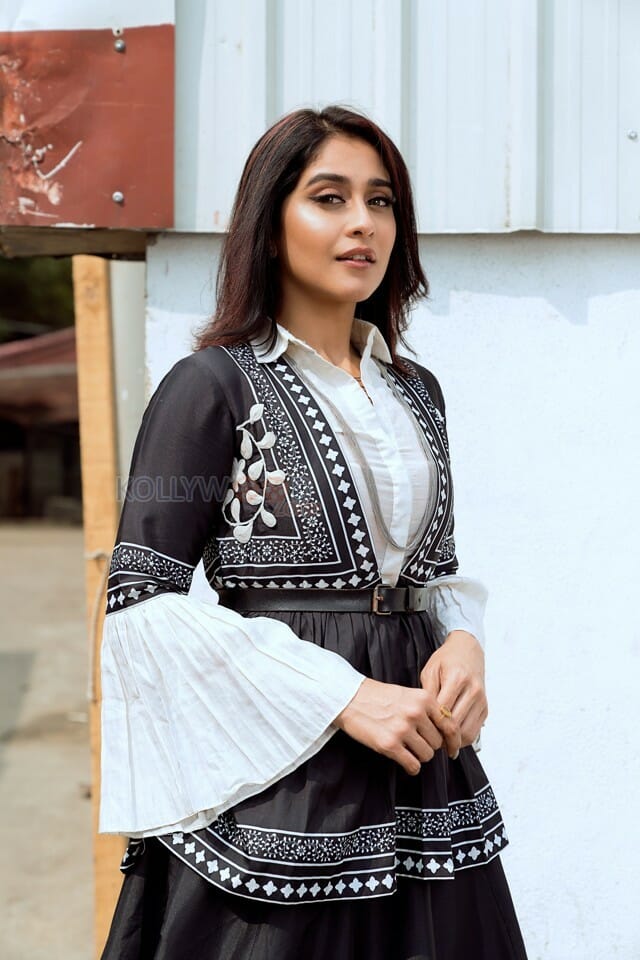 South Indian Actress Regina Cassandra New Photoshoot Pictures