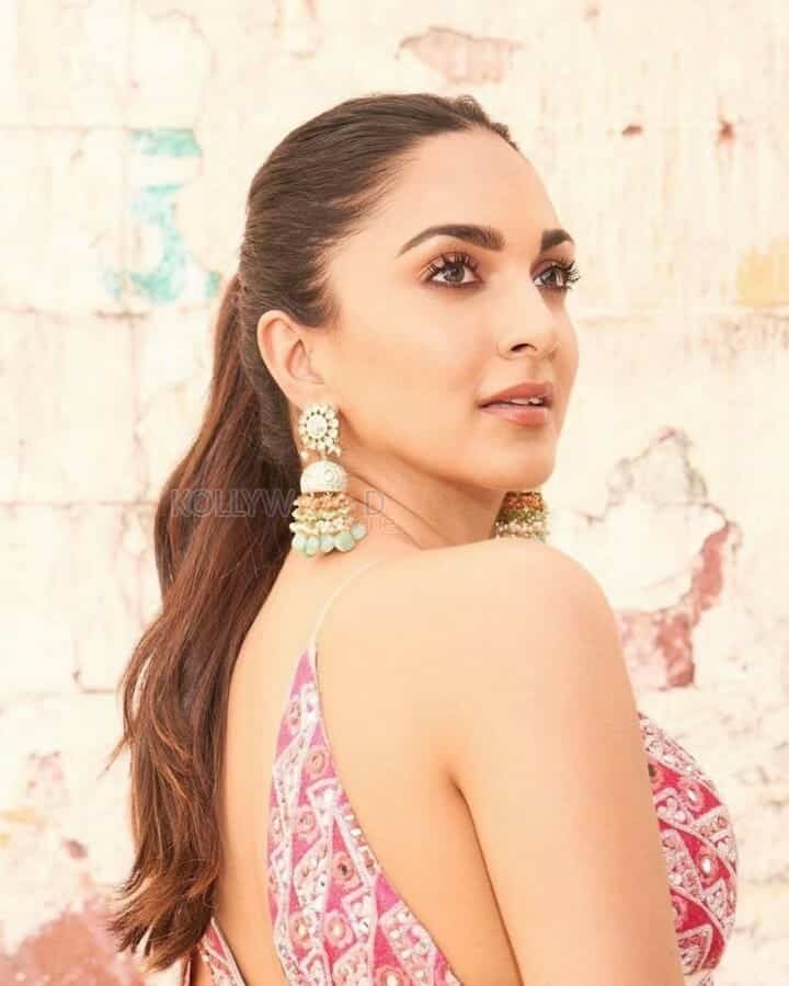 Spellbinding Kiara Advani Pictures 11