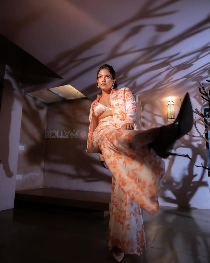 Stunning Anjali in a Floral White and Orange Pantsuit Photos 01