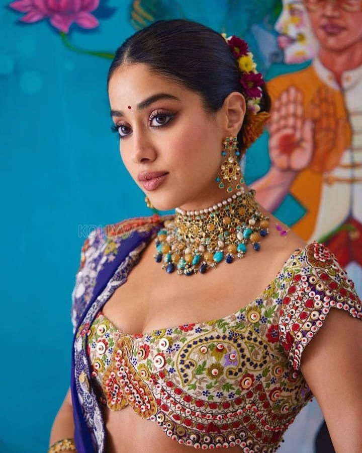 Stunning Janvhi Kapoor in a Multi Coloured Embroidered Lehenga at Anant Ambani and Radhika Merchant Mehendi Night Photos 05