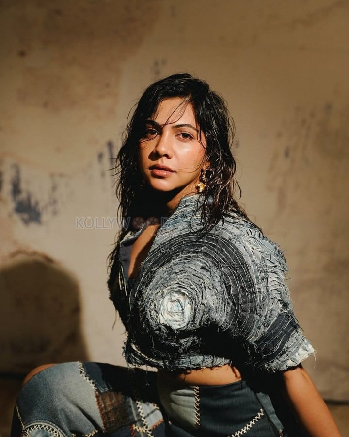 Stunning Madonna Sebastian Photoshoot Pictures 08