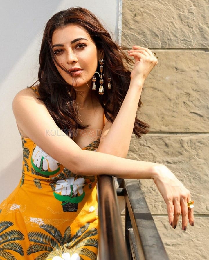 Stunningly Sexy Kajal Aggarwal in a Yellow Maxi Dress Pictures 05