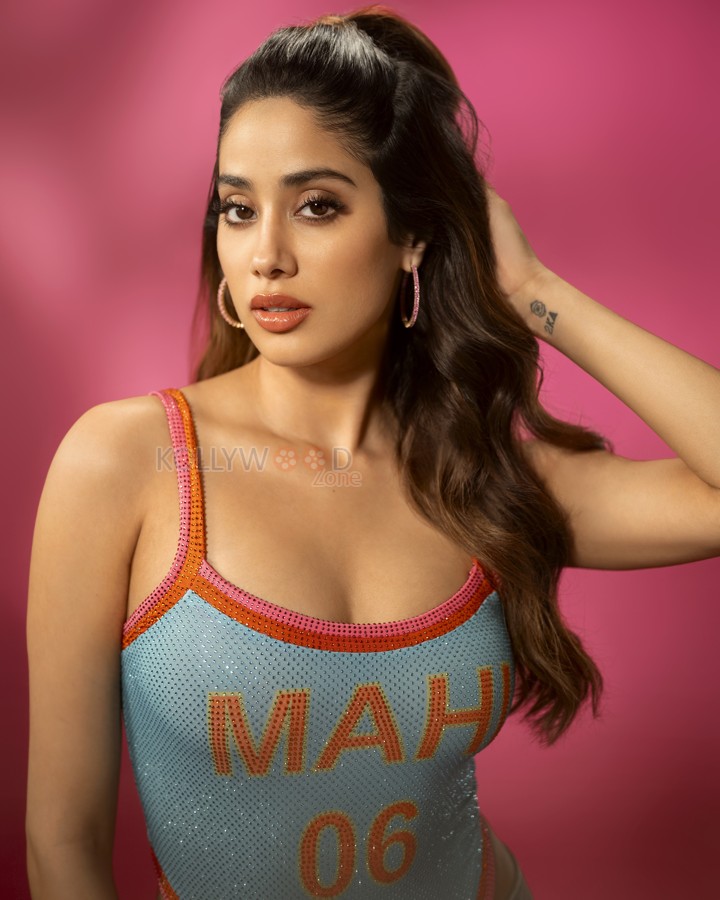 Styish Janhvi Kapoor in a Mahi Bodysuit with Cargo Pants Photos 01