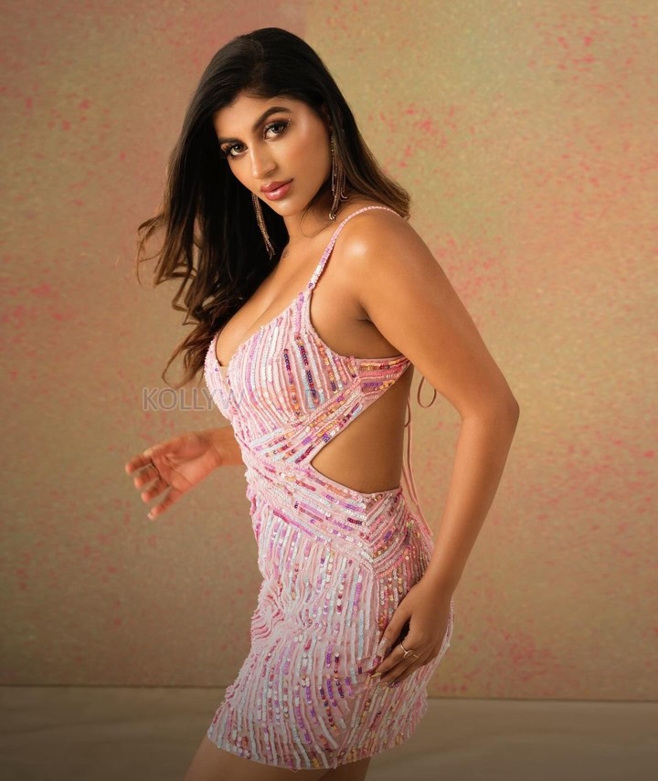 Stylish Yashika Aannand in a Pink Glam Outfit Pictures 03