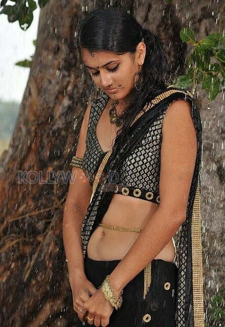 Taapsee Pannu Sexy Stills