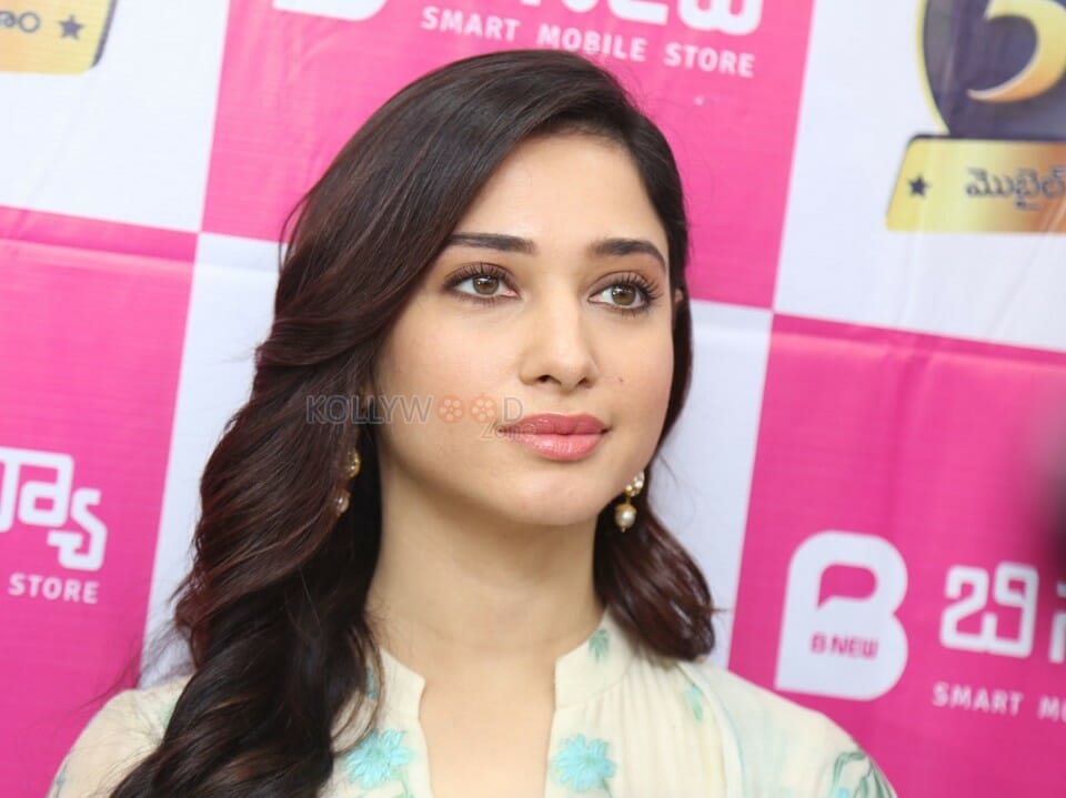 Tamanna At The Launch Of B New Th Mobile Store At Vijayanagaram Photos