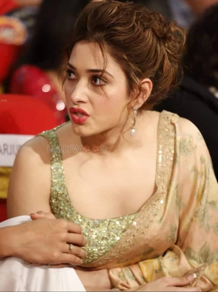 Tamanna Bhatia Sexy Pictures 34