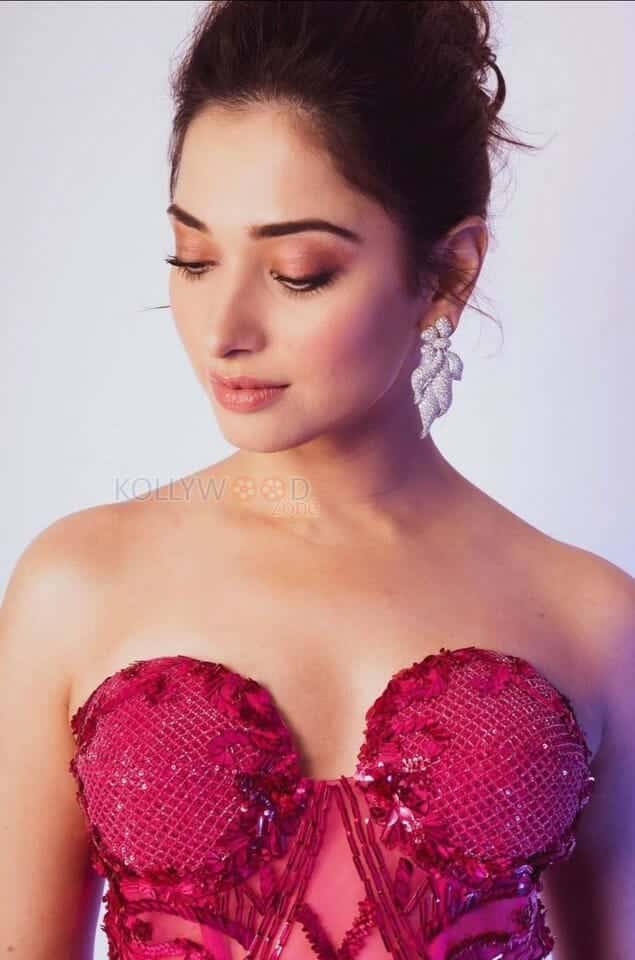 Tamanna Bhatia Sexy Pictures 56