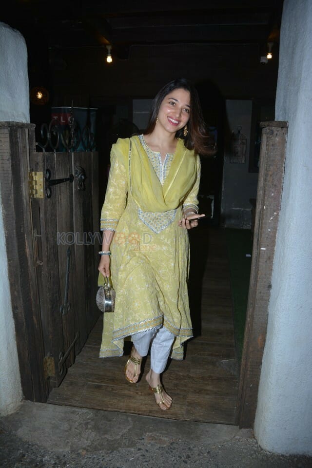 Tamanna Bhatia Spotted At Hakim Alim Salon In Nandra Photos