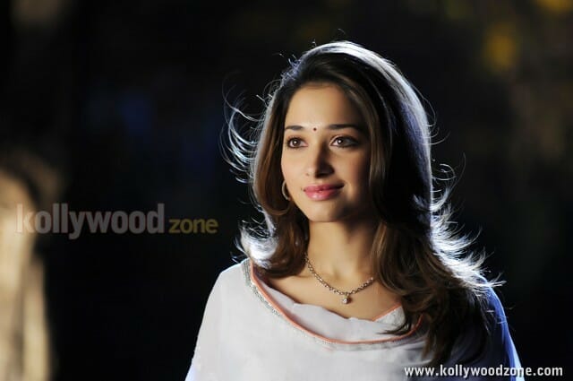 Tamanna In Yaen Endral Kaadhal Enbaen Movie