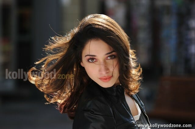 Tamanna In Yaen Endral Kaadhal Enbaen Movie