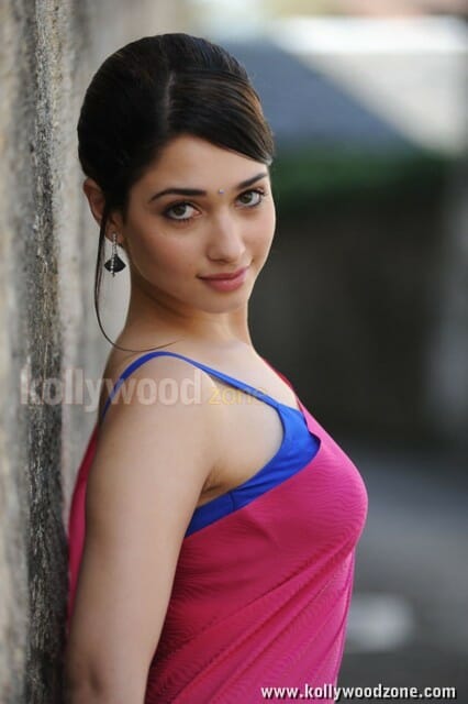 Tamanna Sexy Saree Pictures