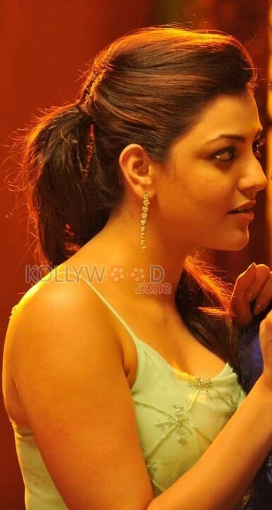 Tamil Actress Kajal Agarwal Sexy Photos