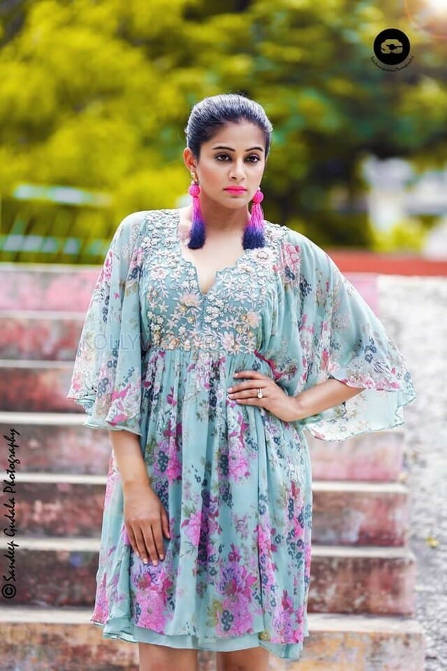 Tamil Actress Priyamani Photo Shoot Photos