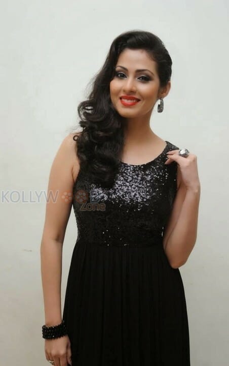 Tamil Actress Sadha New Stills