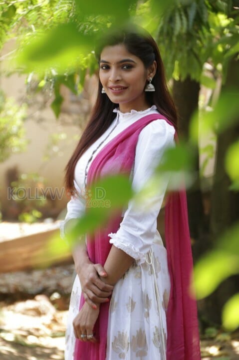 Tamil Actress Sanchita Shetty Photos