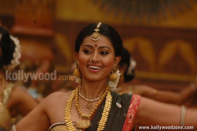 Tamil Heroine Sneha Photos