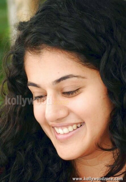 Tapsee Without Makeup Pictures