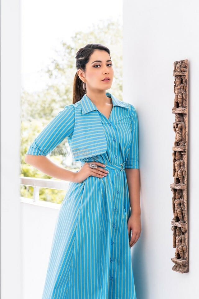 Telugu Actress Raashi Khanna Latest Pics