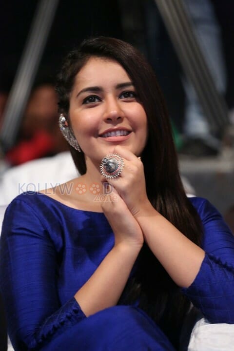 Telugu Actress Rashi Khanna New Pictures