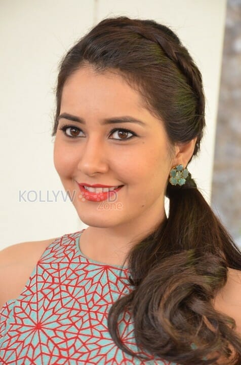 Telugu Actress Rashi Khanna Stills