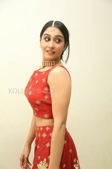 Telugu Actress Regina Cassandra New Pictures