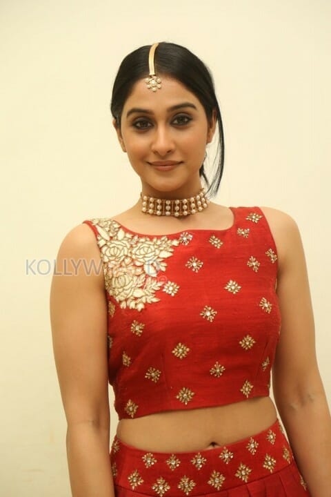 Telugu Actress Regina Cassandra New Pictures