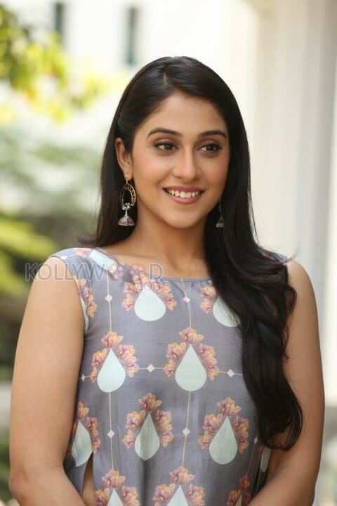 Telugu Actress Regina Cassandra New Stills