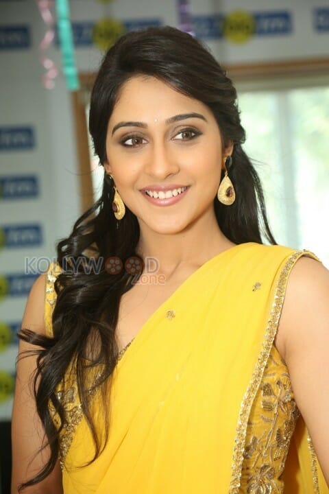 Telugu Actress Regina Cassandra Photoshoot Pictures