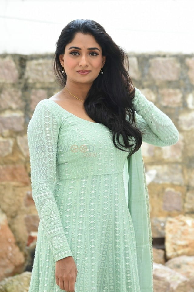 Telugu Actress Sandhya Raju at Natyam Movie Interview Pictures 18